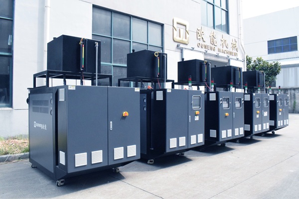 腻子粉耙式干燥机加热为什么选模温机?